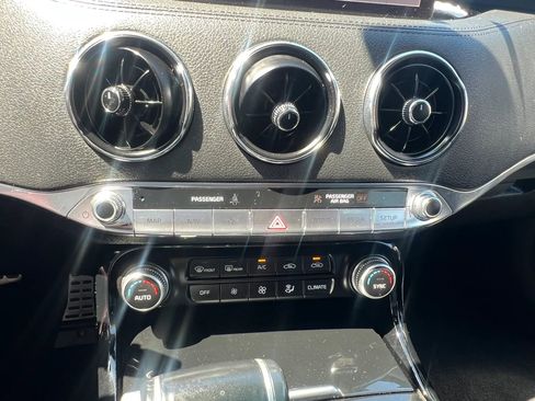 Used 2022 Kia Stinger GT-Line w/ Sun & Sound Package AWD/4WD image 23