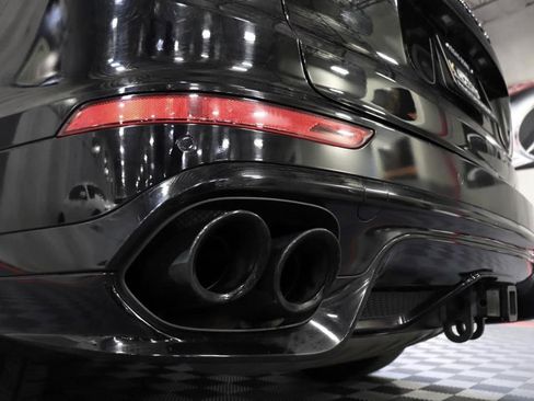 Used 2017 Porsche Cayenne GTS image 77