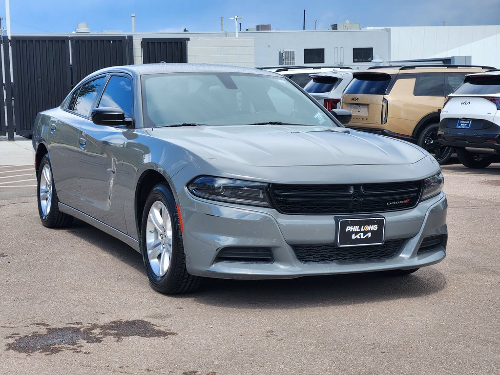 Used 2023 Dodge Charger SXT RWD image 3