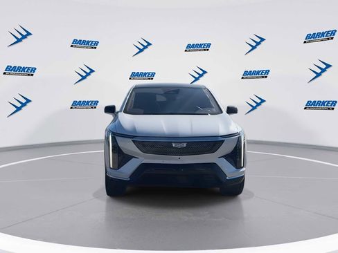 New 2025 Cadillac Optiq Luxury 1 image 3