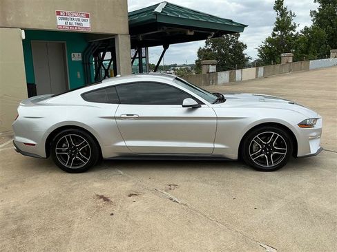 Used 2019 Ford Mustang Premium RWD image 8