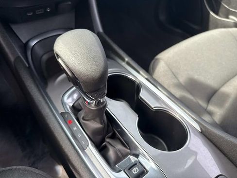 Used 2025 Chevrolet Malibu LT image 29