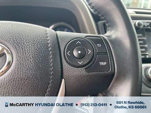 Used 2016 Toyota RAV4 XLE image 28