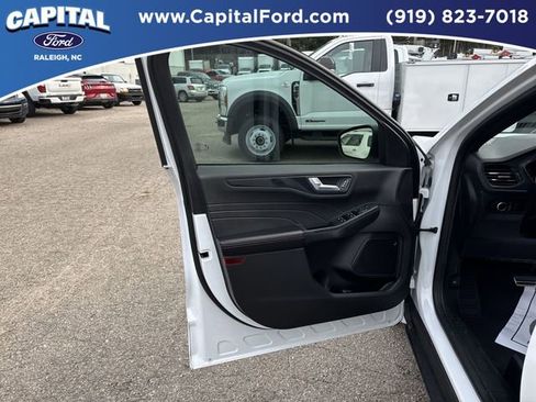 Certified 2023 Ford Escape ST-Line w/ Tech Pack #1 image 19