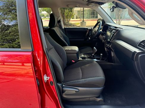 Used 2021 Toyota 4Runner TRD Off-Road image 16