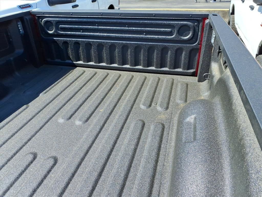 New 2026 RAM 2500 Laramie AWD/4WD image 10