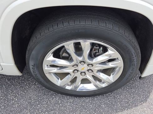 Used 2021 Chevrolet Traverse High Country FWD image 19