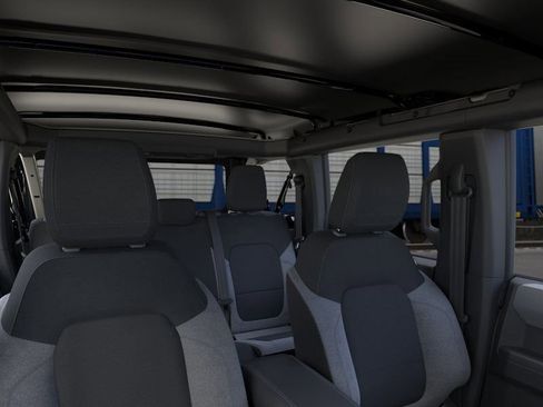 New 2025 Ford Bronco Base image 22