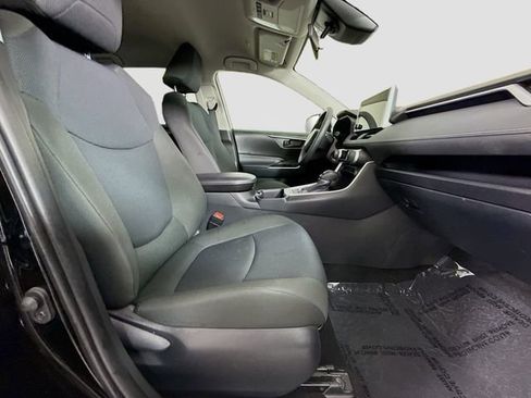 Certified 2025 Toyota RAV4 LE image 26