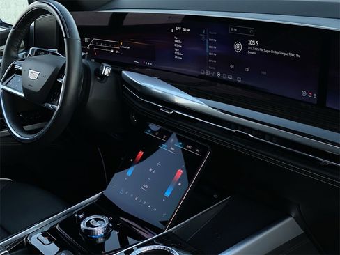 Certified 2025 Cadillac Escalade Premium Luxury image 45