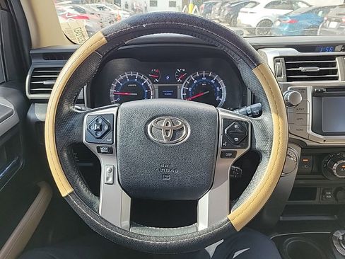 Used 2016 Toyota 4Runner SR5 image 21