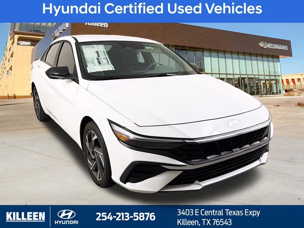 Used 2025 Hyundai Elantra Sport FWD image 1