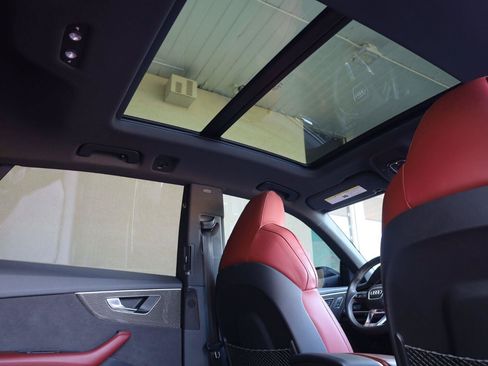 Used 2022 Audi SQ8 Premium Plus AWD/4WD image 27