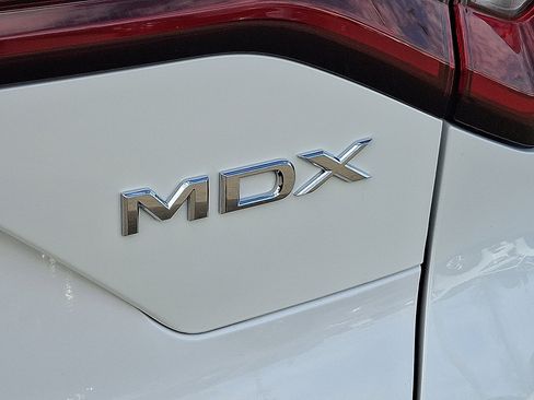 Used 2026 Acura MDX SH-AWD w/ Technology Package image 5