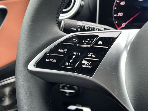 New 2026 Mercedes-Benz GLC 300 4MATIC image 36