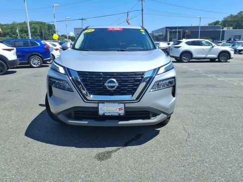 Certified 2022 Nissan Rogue SV AWD/4WD image 2