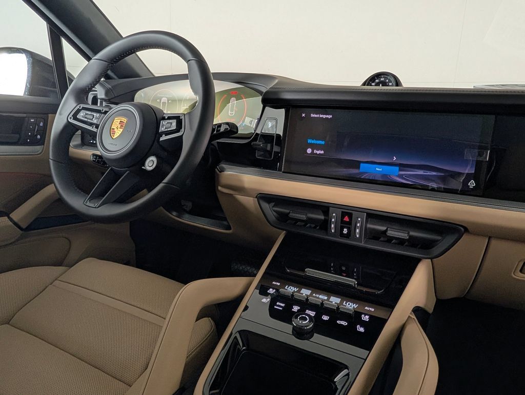 New 2026 Porsche Cayenne Coupe AWD/4WD image 20