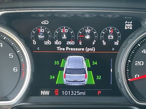 Used 2021 Chevrolet Suburban Z71 w/ Z71 Off-Road Package image 32