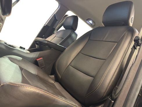 Used 2019 GMC Terrain SLT w/ Preferred Package FWD image 14
