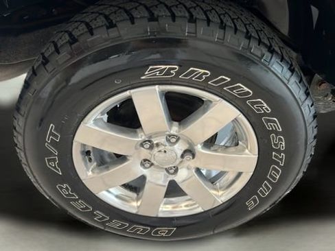 Used 2018 Jeep Wrangler Unlimited Sahara w/ Max Tow Package AWD/4WD image 7