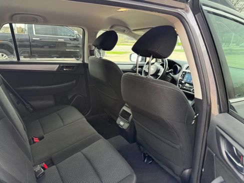 Used 2018 Subaru Outback 2.5i Premium image 22
