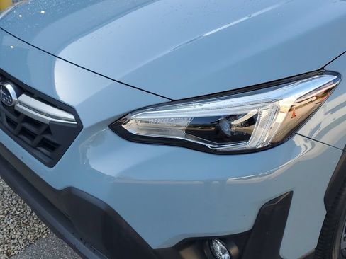 Used 2022 Subaru Crosstrek 2.5i Limited w/ Moonroof Package 2 AWD/4WD image 10