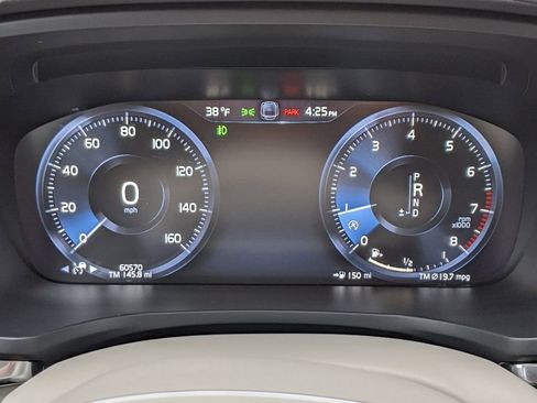 Used 2020 Volvo S60 T5 Inscription image 15