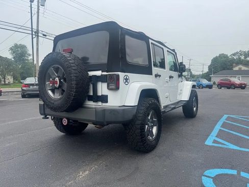 Used 2015 Jeep Wrangler Unlimited Sport AWD/4WD image 3