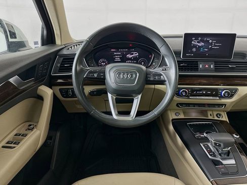 Used 2018 Audi Q5 Prestige w/ Premium Plus Package AWD/4WD image 28