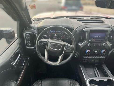 Used 2020 GMC Sierra 2500 Denali w/ Denali Ultimate Package image 11