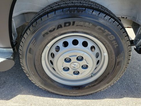 Used 2025 RAM ProMaster 2500 w/ U-Haul Equipment Group FWD image 28