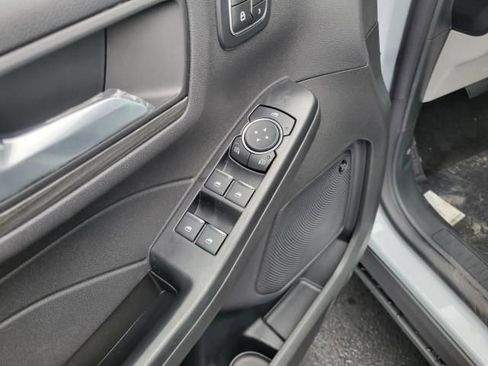 New 2025 Ford Escape SE w/ PHEV Premium Package image 18