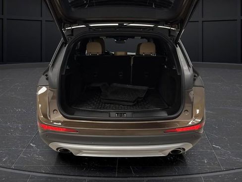 Used 2022 Lincoln Corsair Reserve w/ Elements Package image 16