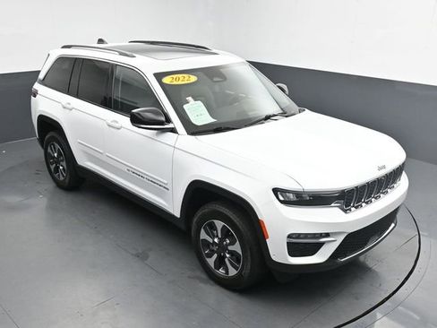 Used 2022 Jeep Grand Cherokee Limited 4xe w/ Luxury Tech Group II AWD/4WD image 40