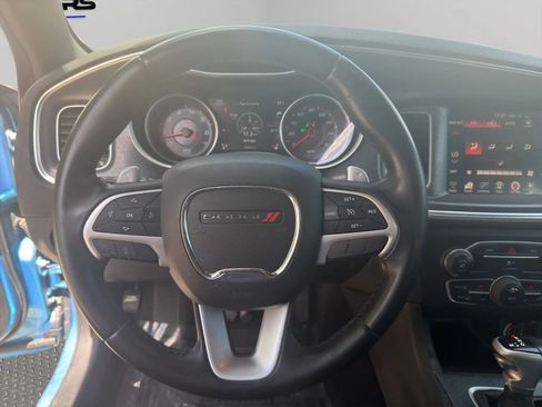 Used 2016 Dodge Charger R/T RWD image 10