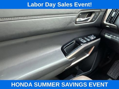 Used 2025 Nissan Pathfinder Platinum w/ Cargo Package FWD image 20