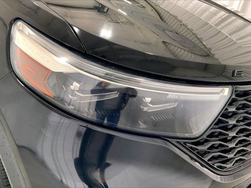 Used 2023 Ford Explorer ST w/ ST Street Pack image 12