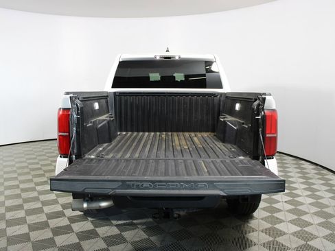 Used 2024 Toyota Tacoma TRD Sport image 41