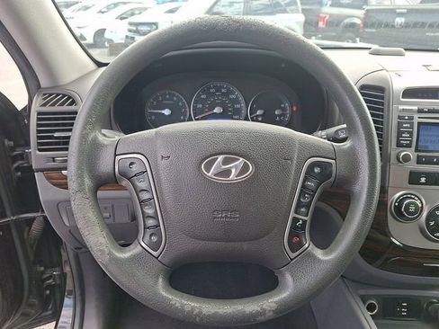Used 2012 Hyundai Santa Fe GLS FWD image 17
