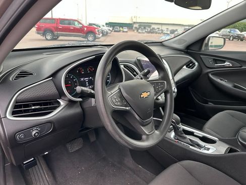 Used 2024 Chevrolet Malibu LT FWD image 12