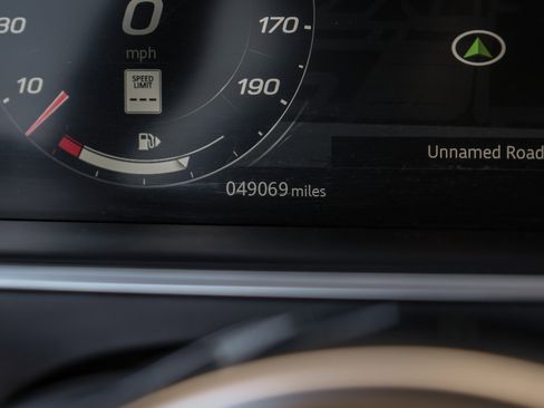 Used 2021 Jaguar F-TYPE P300 image 17