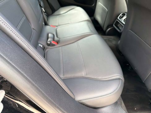 Used 2024 Mercedes-Benz C 300 C 300 Sedan image 28