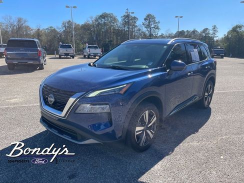 Used 2023 Nissan Rogue SL w/ SL Premium Package image 4