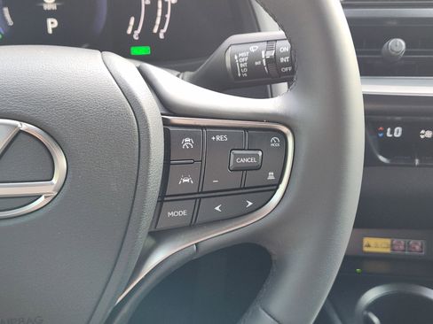 Used 2025 Lexus UX 300h FWD image 34