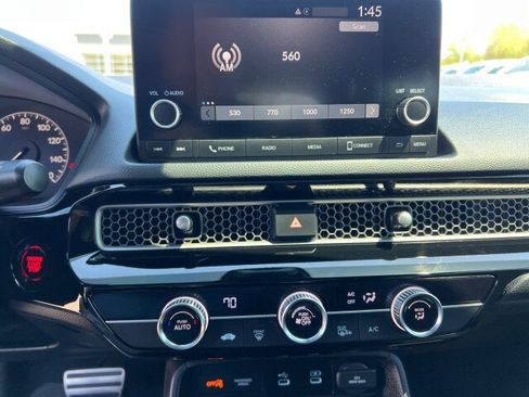Used 2025 Honda Civic Sport image 17