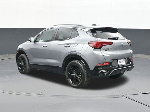 Used 2024 Buick Encore GX Sport Touring image 9
