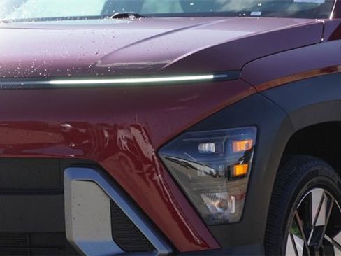 Used 2024 Hyundai Kona SEL image 4