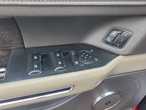 Used 2021 Ford Expedition Limited AWD/4WD image 33