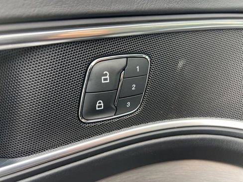 Certified 2018 Ford Explorer Platinum image 8