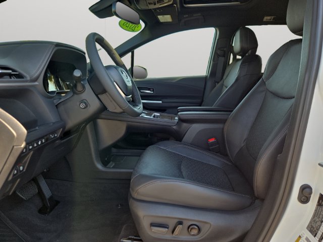 Certified 2026 Toyota Sienna Platinum AWD/4WD image 10